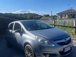 Grigio Usata 2008 Opel Corsa Tre volumi | 1800 € (Buon prezzo)