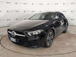 Nero Usata 2022 Mercedes A200 Tre volumi | 29.900 € (Cara)