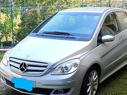 Grigio Usata 2007 Mercedes 170 Tre volumi | 3200 €