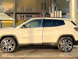 Usata 2022 Jeep Compass SUV | 25.000 € (Buon prezzo)