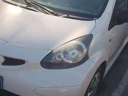 Usata 2011 Toyota Aygo Connect Style Due volumi | 5500 € (Buon prezzo)
