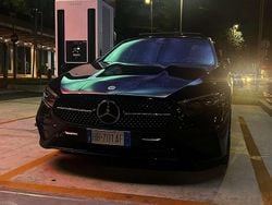 Nero Usata 2024 Mercedes A200 AMG Line Premium Tre volumi | 36.000 € (Cara)