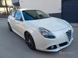 Bianco Usata 2014 Alfa Romeo Giulietta Exclusive Due volumi | 9200 € (Buon prezzo)