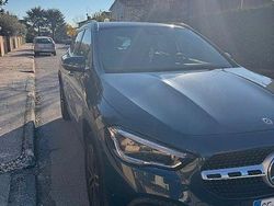 Blu/azzurro Usata 2021 Mercedes GLA200 SUV | 32.500 € (Buon prezzo)