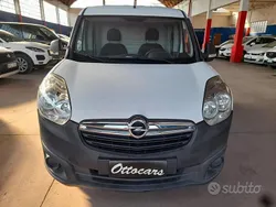 Bianco Usata 2012 Opel Combo Club Monovolume | 4900 € (Buon prezzo)