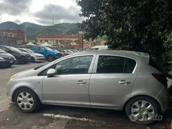 Usata 2009 Opel Corsa Due volumi | 3000 €