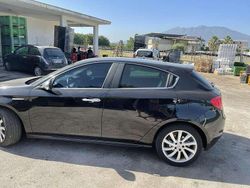 Usata 2015 Alfa Romeo Giulietta Exclusive Tre volumi | 5999 € (Buon prezzo)