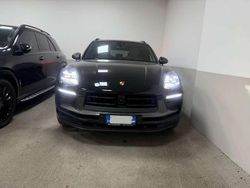 Nero Usata 2023 Porsche Macan SUV | 72.000 € (Buon prezzo)