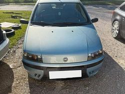 Blu Usata 2002 Fiat Punto Due volumi | 1950 € (Buon prezzo)