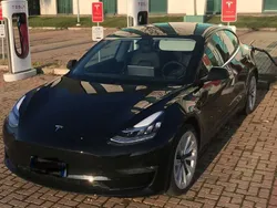 Nero Usata 2020 Tesla Model 3 Long Range Tre volumi | 27.800 € (Buon prezzo)