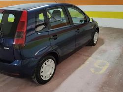 Blu Usata 2004 Ford Fiesta Due volumi | 1100 €