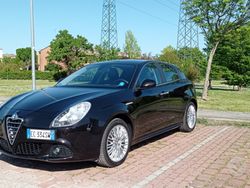 Nero Usata 2011 Alfa Romeo Giulietta Due volumi | 7700 € (Molto cara)