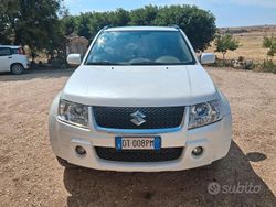 Bianco Usata 2009 Suzuki Vitara SUV | 5500 € (Buon prezzo)