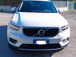 Bianco Usata 2019 Volvo XC40 SUV | 22.000 € (Molto cara)