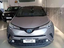 Argento Usata 2018 Toyota C-HR Style SUV | 15.700 € (Buon prezzo)