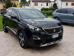 Nero Usata 2017 Peugeot 5008 GT-line SUV | 14.900 €