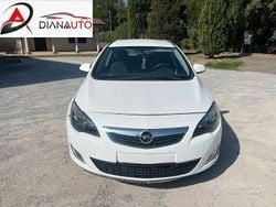 Bianco Usata 2012 Opel Astra GTC Cosmo Tre volumi | 4300 € (Ottimo prezzo)