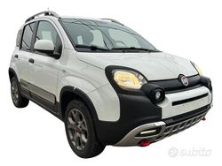 Bianco Usata 2017 Fiat Panda Cross Cross Due volumi | 13.950 € (Ottimo prezzo)