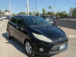 Usata 2010 Ford Fiesta Titanium Due volumi | 2999 € (Ottimo prezzo)