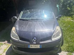 Usata 2008 Renault Clio II Due volumi | 2500 € (Buon prezzo)