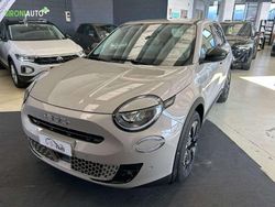Beige Nuova 2025 Fiat 600 La Prima SUV | 25.800 €