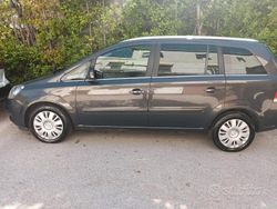 Grigio Usata 2013 Opel Zafira Monovolume | 6500 € (Cara)