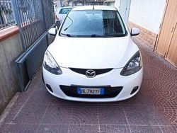 Bianco Usata 2008 Mazda 2 Tre volumi | 2000 € (Buon prezzo)