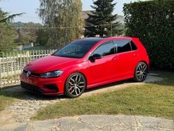 Rosso Usata 2016 VW Golf VII R Tre volumi | 24.990 € (Molto cara)