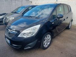 Nero Usata 2012 Opel Meriva Cosmo Monovolume | 4900 € (Buon prezzo)