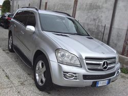 Argento / metallizzato Usata 2007 Mercedes GL320 SUV | 13.950 €