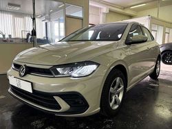 Beige Usata 2023 VW Polo Life Tre volumi | 18.690 € (Buon prezzo)
