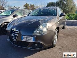 Grigio Usata 2013 Alfa Romeo Giulietta Progression Tre volumi | 6900 € (Buon prezzo)