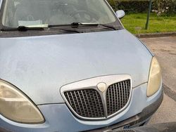 Usata 2004 Lancia Ypsilon Due volumi | 2000 €