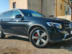 Nero / metallizzato Usata 2018 Mercedes GLC220 SUV | 22.500 € (Buon prezzo)