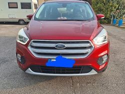 Rosso Usata 2017 Ford Kuga Titanium SUV | 13.000 € (Buon prezzo)