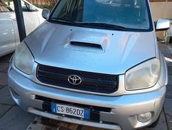 Grigio Usata 2005 Toyota RAV4 SUV | 1600 € (Super prezzo)