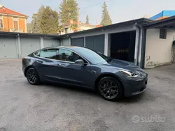 Grigio Usata 2020 Tesla Model 3 Long Range Tre volumi | 23.500 € (Buon prezzo)