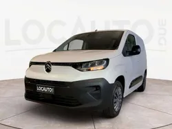 Bianco Usata 2024 Citroën Berlingo Monovolume | 16.490 € (Ottimo prezzo)