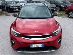 Rosso Usata 2018 Kia Stonic SUV | 12.790 € (Buon prezzo)