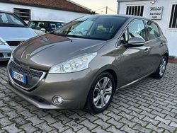Marrone Usata 2012 Peugeot 208 Allure Due volumi | 6500 € (Buon prezzo)
