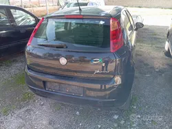 Usata 2009 Fiat Grande Punto Due volumi | 2600 € (Buon prezzo)