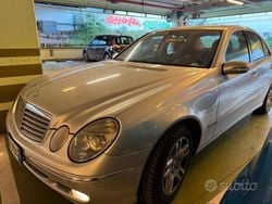 Grigio Usata 2007 Mercedes E220 Station wagon | 2000 € (Super prezzo)