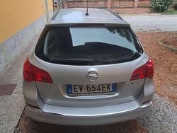 Grigio Usata 2014 Opel Astra Cosmo Station wagon | 6999 € (Molto cara)