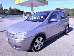 Grigio Usata 2004 Opel Corsa Tre volumi | 1700 € (Buon prezzo)