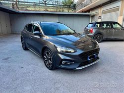 Grigio Usata 2019 Ford Focus Active Tre volumi | 16.499 € (Cara)