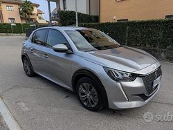 Grigio Usata 2021 Peugeot e-208 Allure Due volumi | 16.300 € (Buon prezzo)