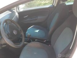 Bianco Usata 2007 Fiat Grande Punto Due volumi | 1000 €