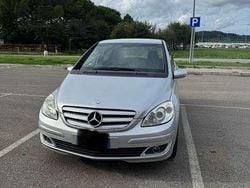 Usata 2009 Mercedes B180 Edition Monovolume | 3800 € (Cara)