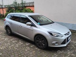 Grigio Usata 2013 Ford Focus Station wagon | 3500 € (Molto cara)