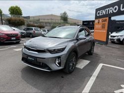 (m7g) astro grey m Usata 2024 Kia Stonic SUV | 17.900 € (Buon prezzo)